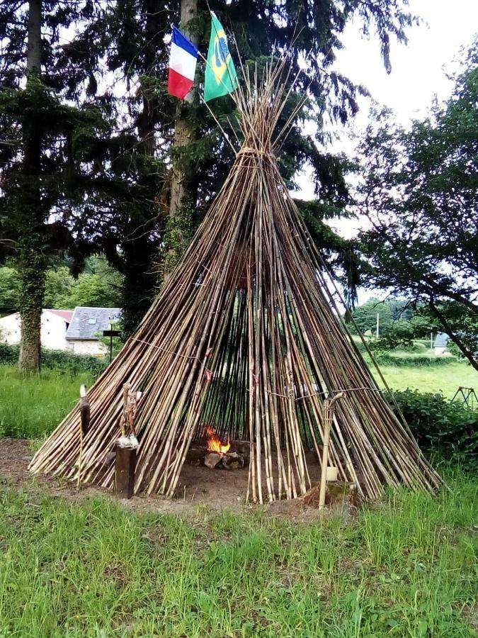 Roulotte Maisonthiers Blanot  Экстерьер фото
